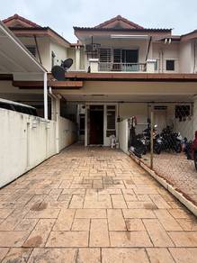 Townhouse For Rent in Seri Kembangan,SGR