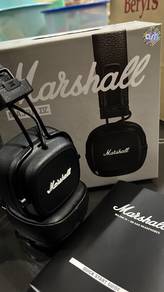 Marshall Major IV headphones 