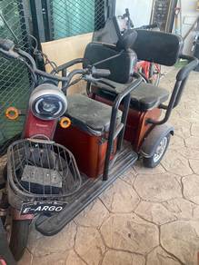 KEMILING - Tricycle 3 seat 3 wheels electric scoot