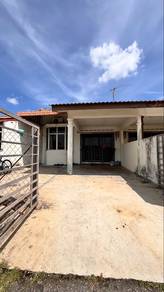 Room in Durian Tunggal, MLK