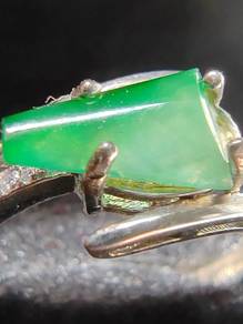 Giok Jadeite Jed Bunga Hijau Terapung Burma Alami