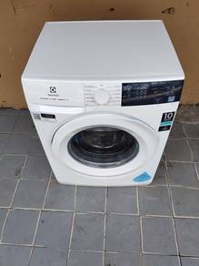 Inverter Electrolux front load 8kg WASHER