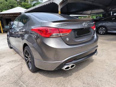 Hyundai Elantra PREMIUM in Desa Petaling, KUL