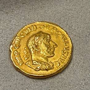 Gold aureus of TREBONIANUS GALLUS