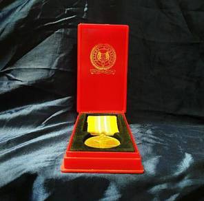 Singapore 1977 Good Service Medal, Original Ribbon
