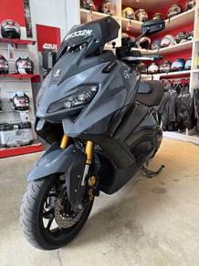 Yamaha TMAX