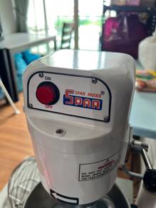 Spar stand mixer