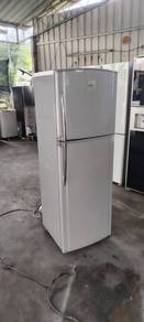 peti sejuk/ peti ais Toshiba 2pintu