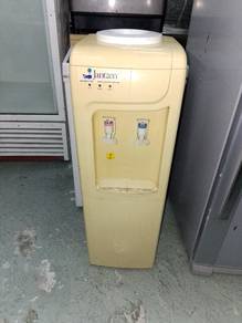 Water Dispenser