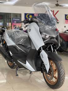 Yamaha XMAX