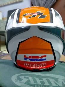 helmet masih elok di jaga rapi