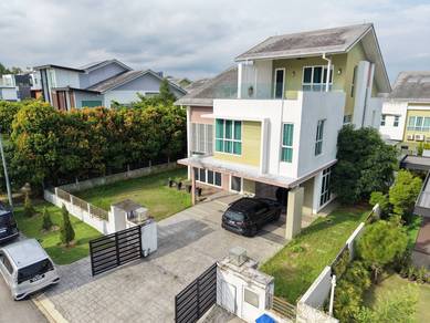 Bungalow House For Rent in Denai Alam,SGR