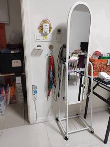 Movable Adjustable Mirror 