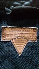 Jaket Leather masih dalam keadaan baik