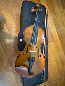 good condition like new KS String violin 1/2