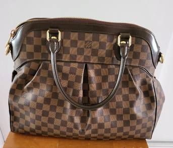Louis Vuitton Damier Ebene Trevi GM Handbag