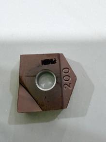 Carbide milling insert