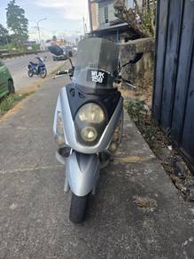 Sym VTS 200