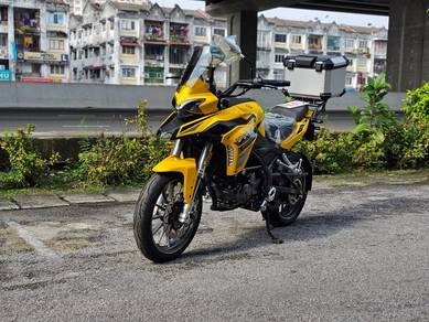 Benelli TRK 251 SE
