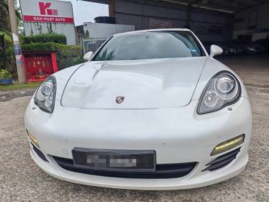2010 Porsche Panamera 4
