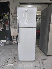 LG 2door fridge refrigerator peti sejuk peti ais