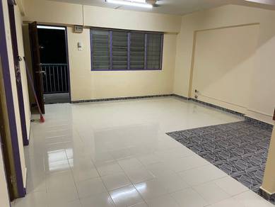 Apartment For Sale in Flat Danau Kota