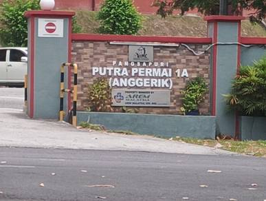 Room in Seri Kembangan, SGR