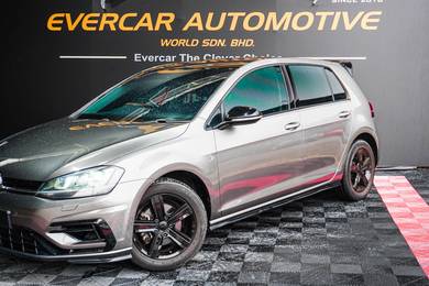 Volkswagen Golf TSI in Sungai Besi, KUL