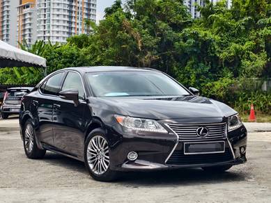 Lexus ES 250 LUXURY in Puchong, KUL