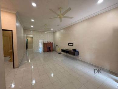 Semi-Detached House For Sale in Klang,SGR