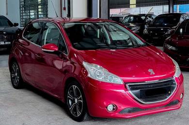 Peugeot 208 VTi ALLURE in Johor Bahru, JHR