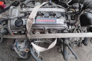 Toyota Vellfire 2.4 engine kosong