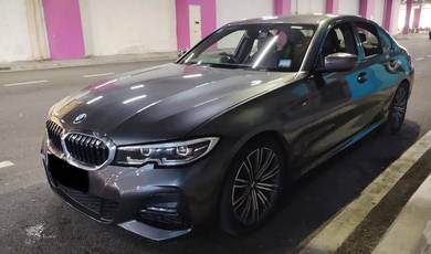 BMW 330i 30i M SPORT in Puchong, SGR
