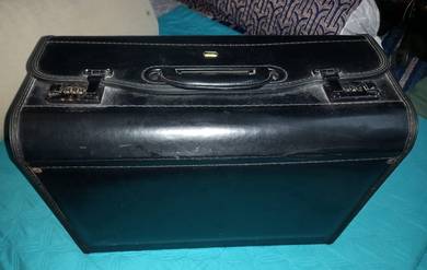 Vintage LARK Leather Pilot Case (9/10)