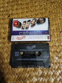 Kaset (Elite 
Catwalk)
