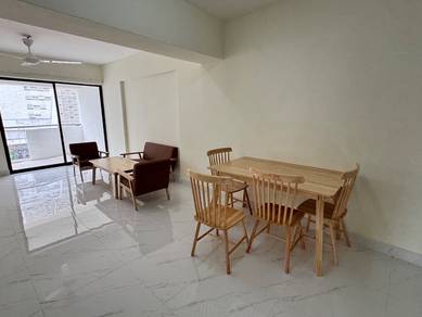 Apartment For Rent in Chin Woo Court
