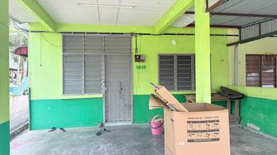 Terraced House For Rent in Gemas,NSN