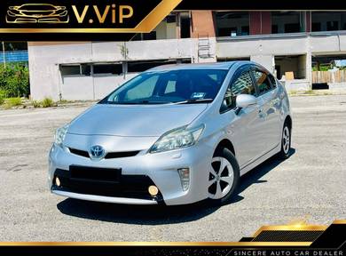Toyota Prius LUXURY (HYBRID) in Cheras, KUL