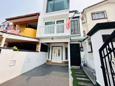 3-storey Terraced House For Sale in Selayang,SGR