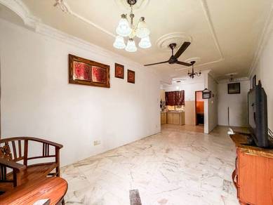 Apartment For Sale in Residensi Warnasari 3