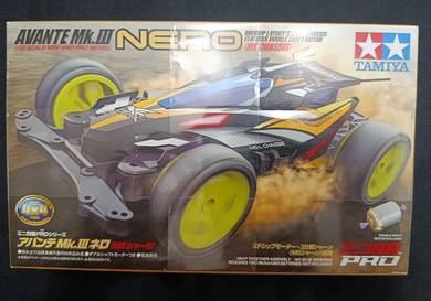Tamiya Mini 4WD Pro Avante Mk.III Nero & Dash-1 Em