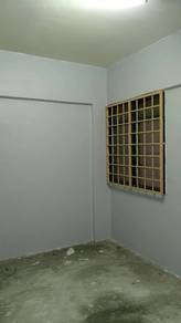 Flat For Sale in Desa Baiduri