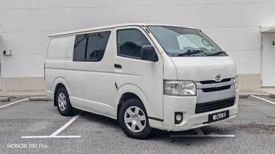 2015 Toyota Hiace Semi-Panel Van 2.5 (D)