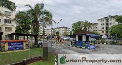 Apartment For Sale in Birchwood Court