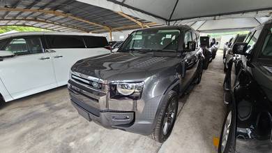 2023 Land Rover Defender 110S P300