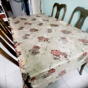 Meja makan 4-6seat