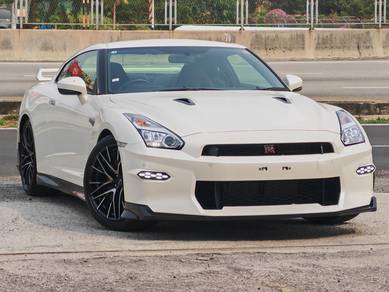 Nissan GTR PREMIUM EDITION in Glenmarie, SGR