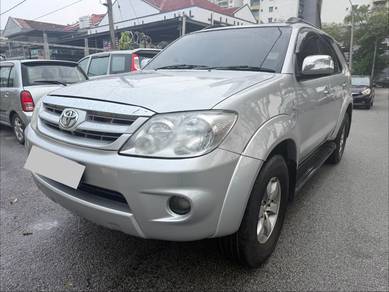 Toyota Fortuner V in Pandan Indah, KUL