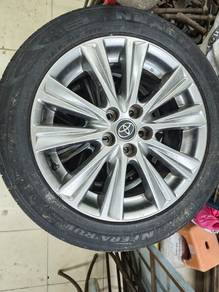 Toyota Vellfire / Alphard 18 inch rims - Orginal
