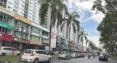 Shop lot For Rent in Jelutong,PNG